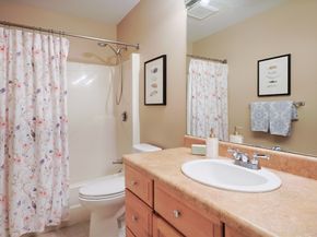 51 Pettee St 13, Newton MA 02464