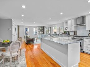 27 Warren St 1, Newburyport MA 01950