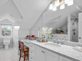 27 Warren St 1, Newburyport MA 01950