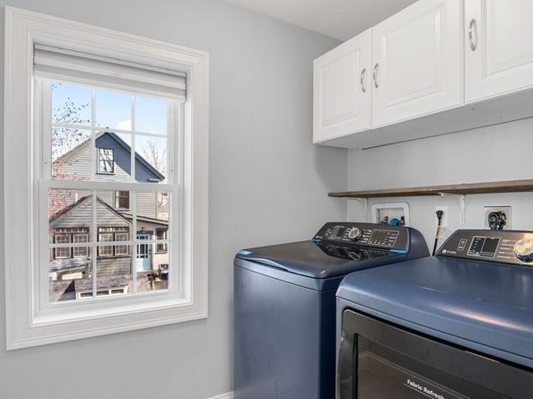 27 Warren St 1, Newburyport MA 01950