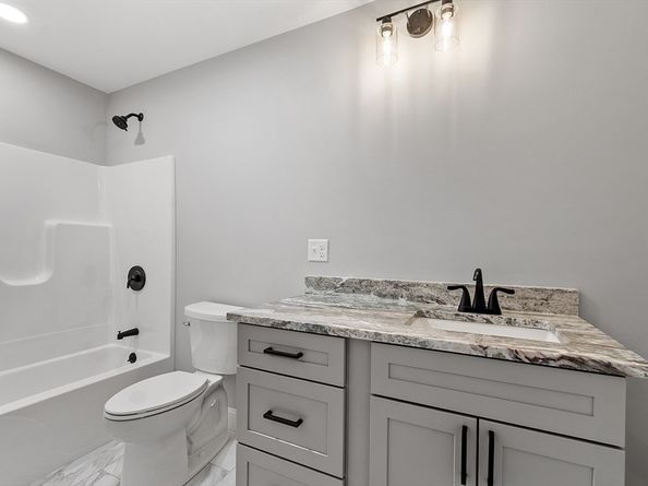 44 Bel Air Dr., Fitchburg MA 01420