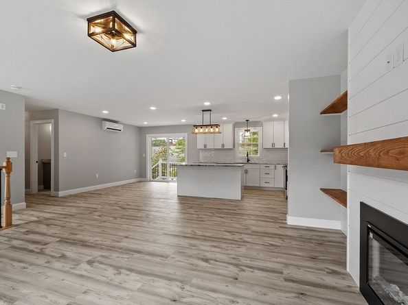 44 Bel Air Dr., Fitchburg MA 01420