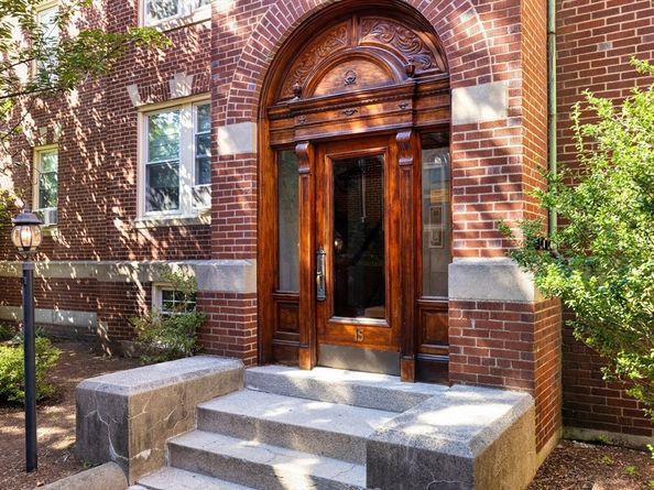 15 Short St 4, Brookline MA 02446