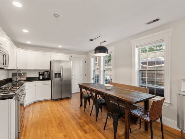 77 Baxter St 1, Boston MA 02127