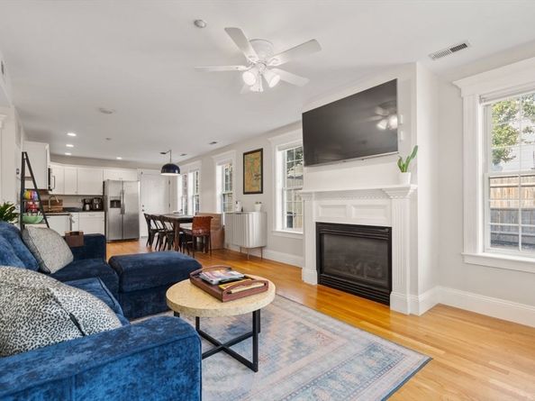 77 Baxter St 1, Boston MA 02127