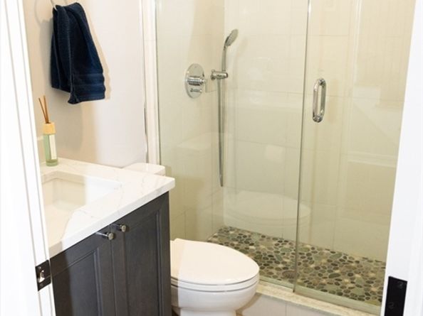 28 Shipway Pl 28, Boston MA 02129