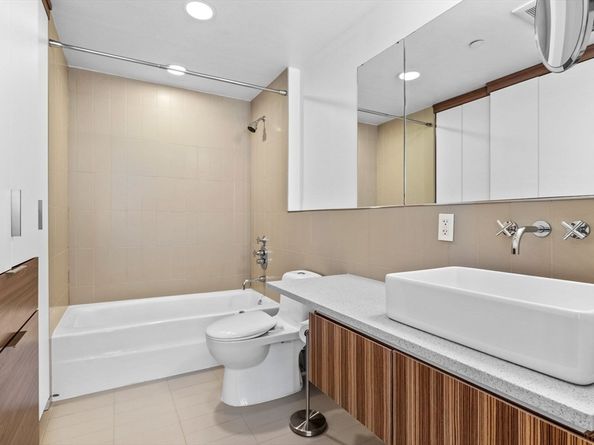 141 Dorchester Ave U:616, Boston MA 02127