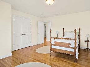 8 Winning Farm Rd 8, Woburn MA 01801