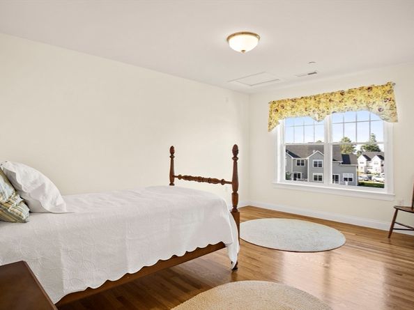 8 Winning Farm Rd 8, Woburn MA 01801