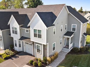 8 Winning Farm Rd