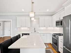 8 Winning Farm Rd 8, Woburn MA 01801
