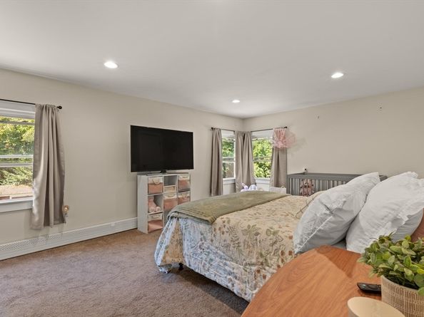 182 Westford St, Chelmsford MA 01824