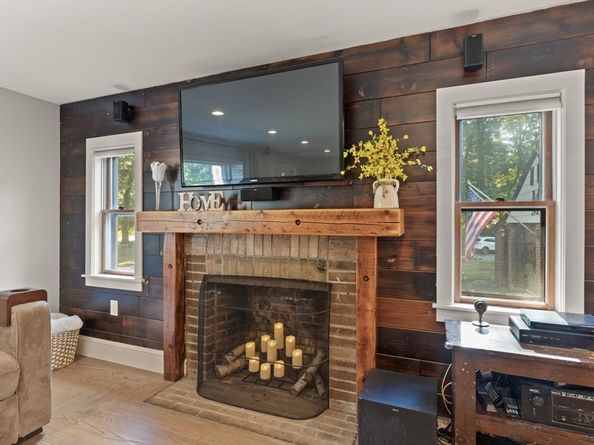 182 Westford St, Chelmsford MA 01824