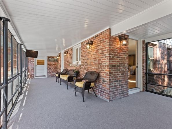 182 Westford St, Chelmsford MA 01824