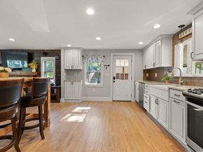 182 Westford St, Chelmsford MA 01824