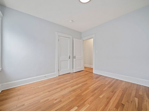 32 Gibson 3, Boston MA 02122