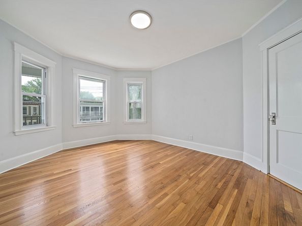 32 Gibson 3, Boston MA 02122