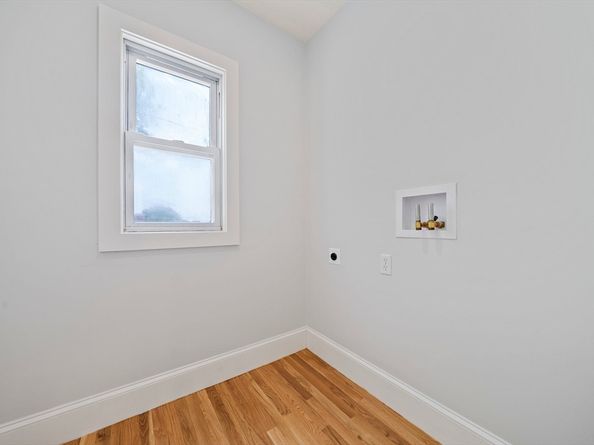 32 Gibson 3, Boston MA 02122