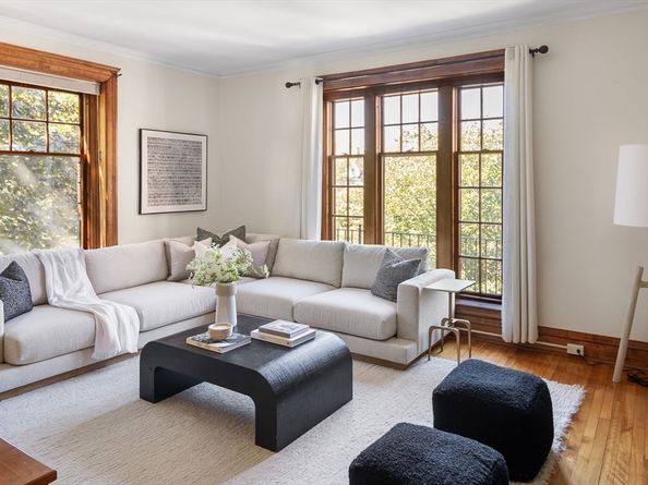 169 Washington St. 7, Newton MA 02458