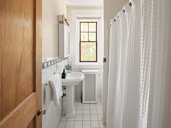 169 Washington St. 7, Newton MA 02458