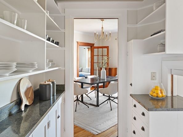 169 Washington St. 7, Newton MA 02458