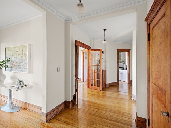 169 Washington St. 7, Newton MA 02458