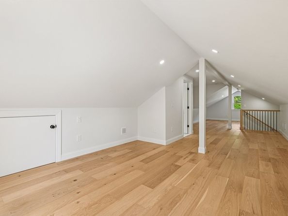 32 Larch 32, Boston MA 02135