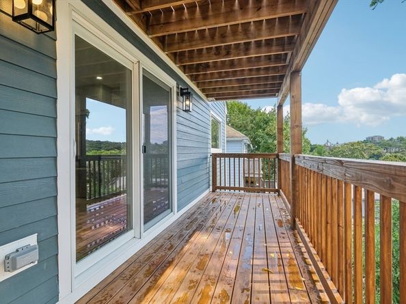 32 Larch 32, Boston MA 02135