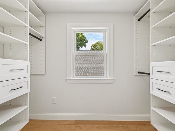 32 Larch 32, Boston MA 02135
