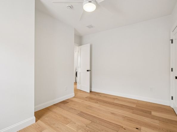 32 Larch 32, Boston MA 02135
