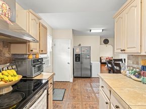48R Tappan Pl, Everett MA 02149