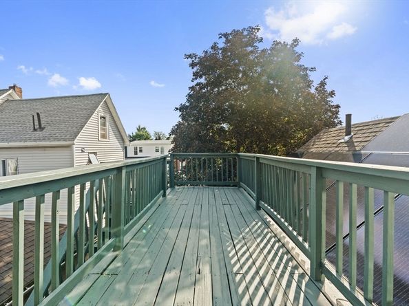 48R Tappan Pl, Everett MA 02149