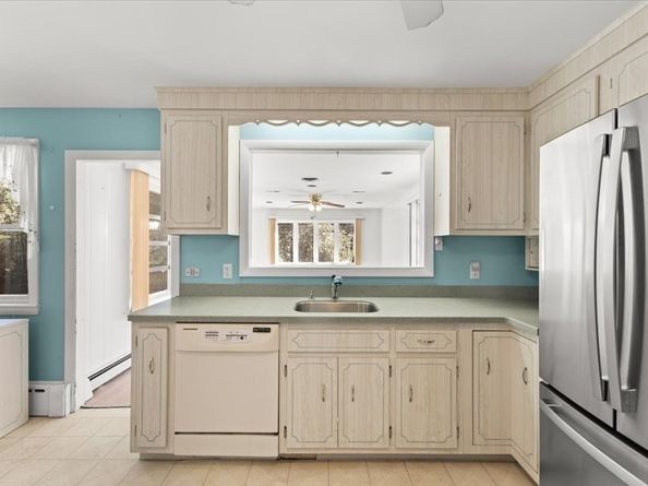 48 North Belcher Ave, Brockton MA 02301