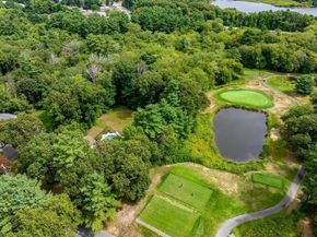 38 Old Powder House Rd, Lakeville MA 02347