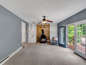 38 Old Powder House Rd, Lakeville MA 02347