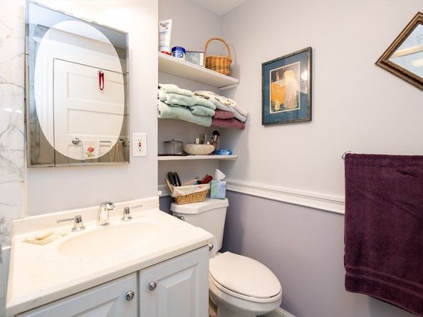 48 Essex St 7, Salem MA 01970