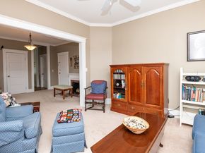 48 Essex St 7, Salem MA 01970