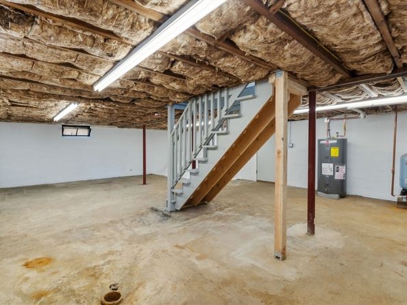 52 Harrison Ave, Auburn MA 01501