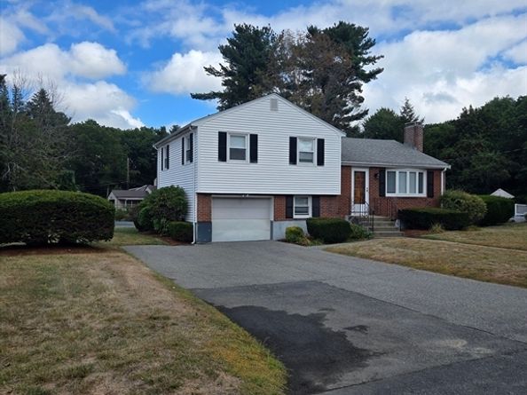 10 Lisa St, Burlington MA 01803