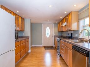 29 Eliot St, Billerica MA 01821