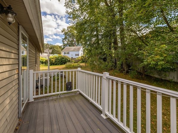 29 Eliot St, Billerica MA 01821