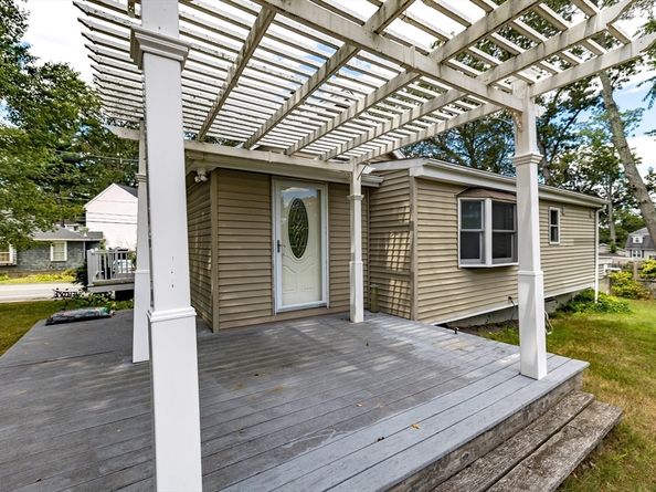 29 Eliot St, Billerica MA 01821