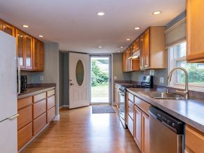 29 Eliot St, Billerica MA 01821