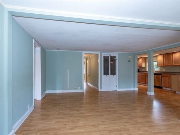 29 Eliot St, Billerica MA 01821