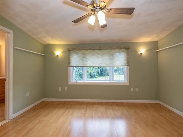 29 Eliot St, Billerica MA 01821