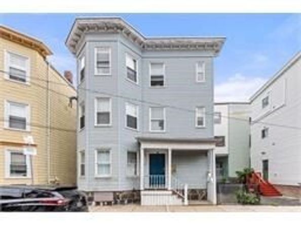 3 Spring Garden 1, Boston MA 02125