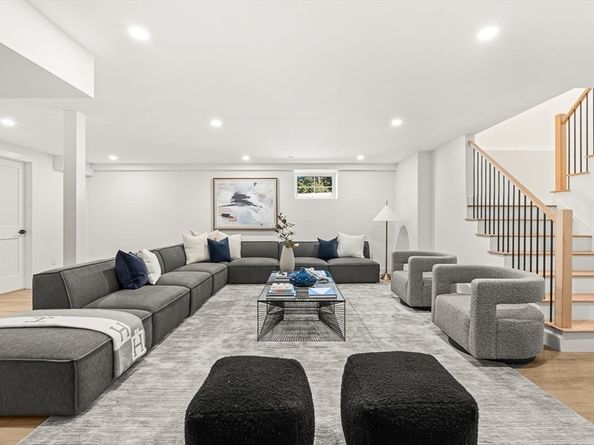 12-14 Sylvan Street 4, Melrose MA 02176