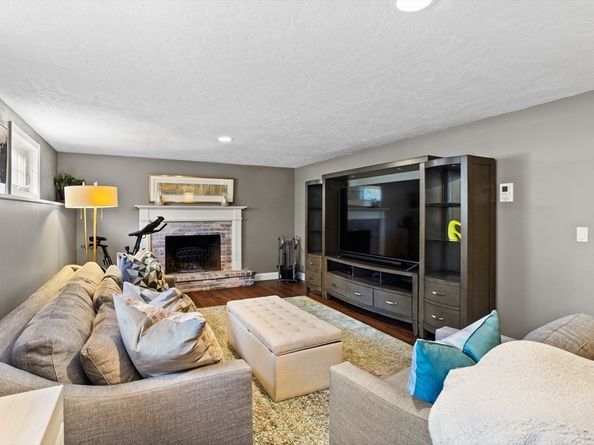 6 Hadley Road, Lexington MA 02420