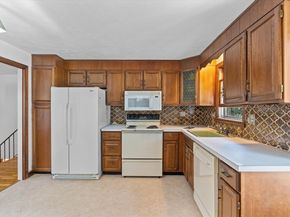 8 Emily Road, Framingham MA 01701
