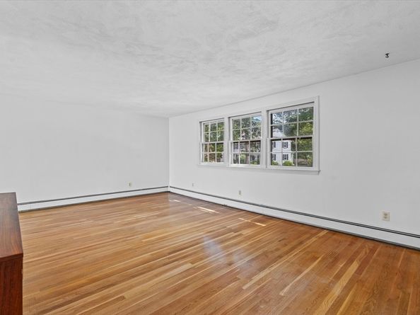 8 Emily Road, Framingham MA 01701